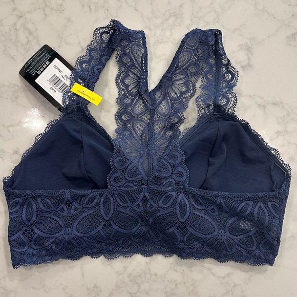 NWT Maidenform Bralette Wireless Racerback Navy Lace Size Medium - Picture 2 of 3